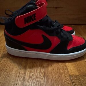 Nike Court Borough Mid 2 High Top Sneaker Youth